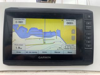 Velero Dufour 2800 (1977) con motor Volvo