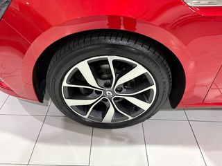 Renault Megane Mégane Berlina Bose TCe 97 kW (130 CV) EDC