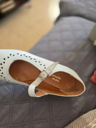 Zapatos blancos ceremonia niña