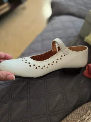 Zapatos blancos ceremonia niña