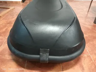 Baúl de techo para coche.