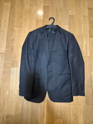 Traje de hombre gris