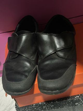 Zapatos negros talla 42