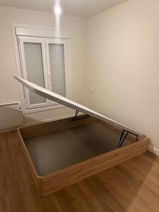 CANAPÉS Y COLCHONES NUEVOS DE FÁBRICA !!