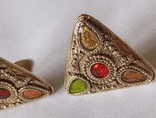 Pendientes Clip Vintage Triángulo Oro Rojo