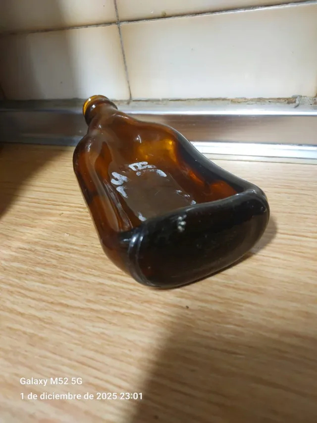 Cenicero Vintage Botella Cerveza Marrón