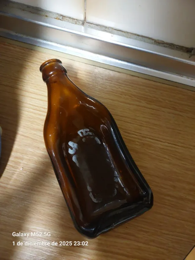 Cenicero Vintage Botella Cerveza Marrón