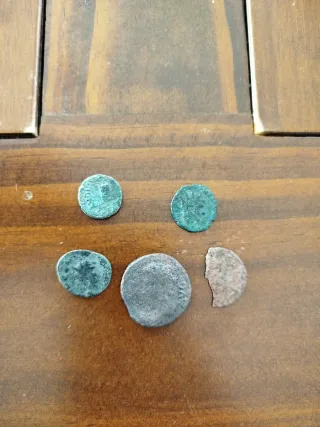 Lotto di antiche monete romane