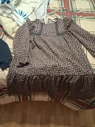 Vestido estampado floral negro y rosa Talla 9 a 10