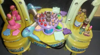 TOCADOR Y ACCESORIOS MUÑECA CATWALK KITTIES JET