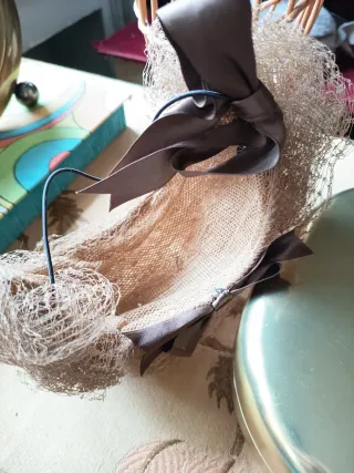 Tocado vintage tul beige,Camel.