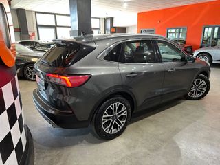 Ford Kuga Titanium 2.5 Duratec PHEV 165kW Auto