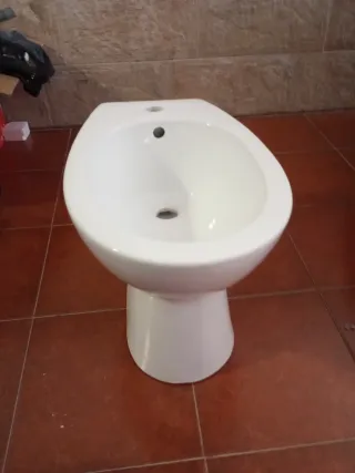Bidé blanco