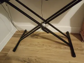 Teclado Schubert con pie