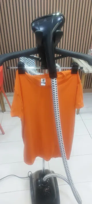 Plancha Vertical Vapor Ropa