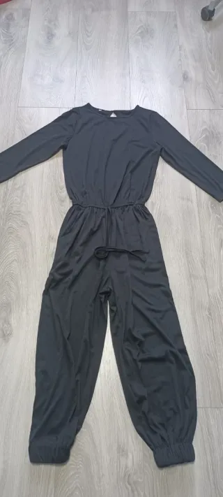 Mono negro largo para chica