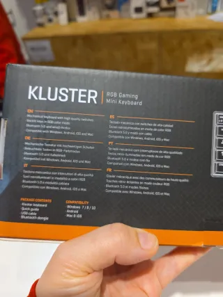 Teclado Krom Kluster RGB Mecánico