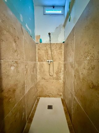 Local comercial en alquiler en Gavarra en Cornellà de Llobregat