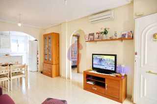 Casa adosada en venta en Urbanizaciones en Guardamar del Segura