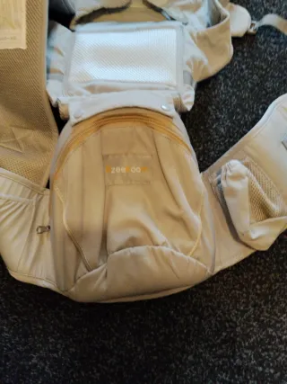 Mochila Porta Bebé Azeekoom Gris
