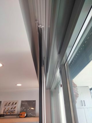 Cortinas correderas salón translúcidas