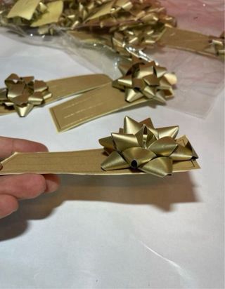 30 Lazos Decorativos Dorados