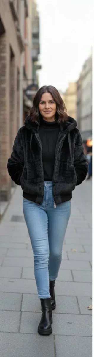 Cazadora bomber pelo negra Overside