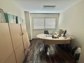 Oficina en venta en Benalúa en Alicante