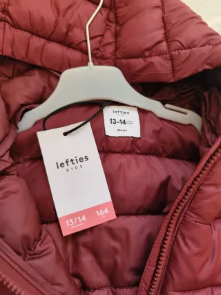 Abrigo acolchado burdeos