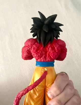 Action Figure Dragonball Z Goku SSJ4