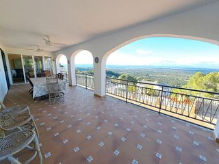 Chalet en venta en Zona Urbanizaciones en Alzira