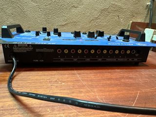 Mesa de mezclas Akiyama MX 4200 Blue