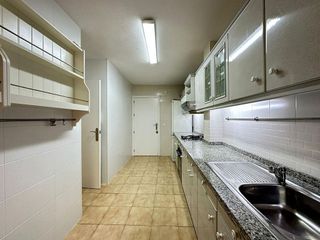 Piso en alquiler en Benalúa en Alicante