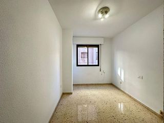 Piso en alquiler en Benalúa en Alicante