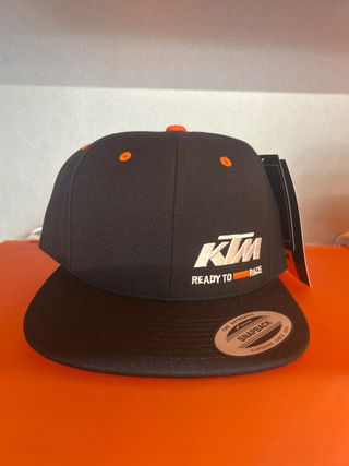Gorra KTM Snapback Negra y Naranja