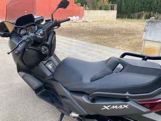Yamaha XMAX 300 2024