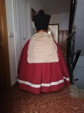 Falda y delantal  Regional  Sin Estrenar. Huertana