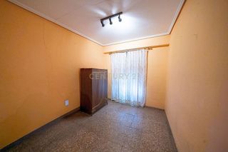 Edificio en venta en El Castell en Burjassot