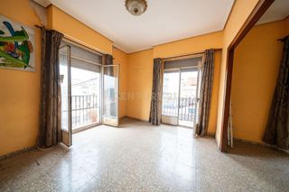 Edificio en venta en El Castell en Burjassot