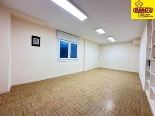 Oficina en venta en Ensanche - Sar en Santiago de Compostela