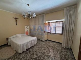 Chalet en venta en Valdepeñas