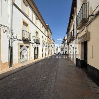 Chalet en venta en Baeza