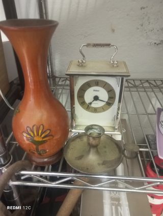 Portacandele sveglia in legno dipinto