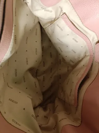 Bolso Tote marca Guess