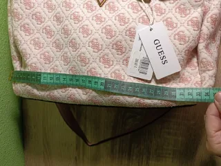 Bolso Tote marca Guess