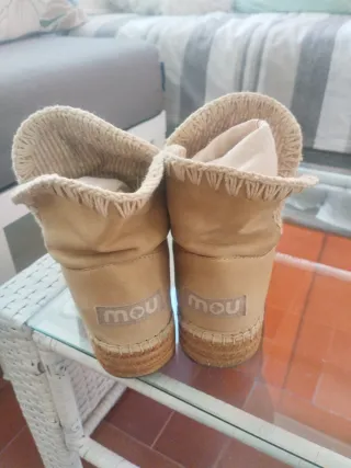 Botas MOU Beige