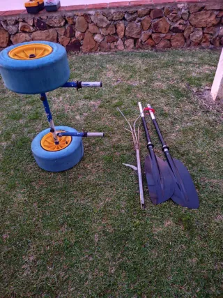 Kayak Amarillo con Asiento y Baterías