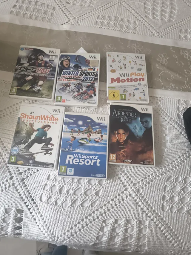 Lote 6 Juegos Wii: PES 2011, Shaun White, Resort