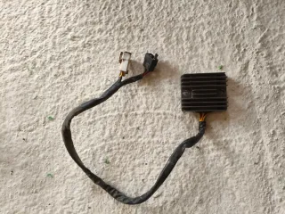 Regulador HONDA CBR600F4I