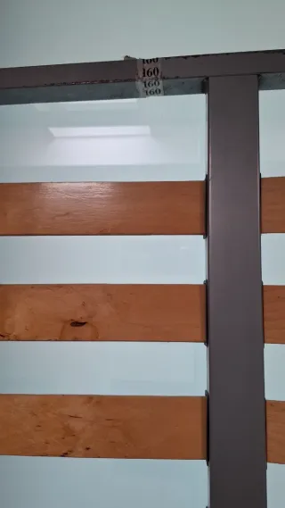 Rete più materasso matrimoniale con doghe in legn